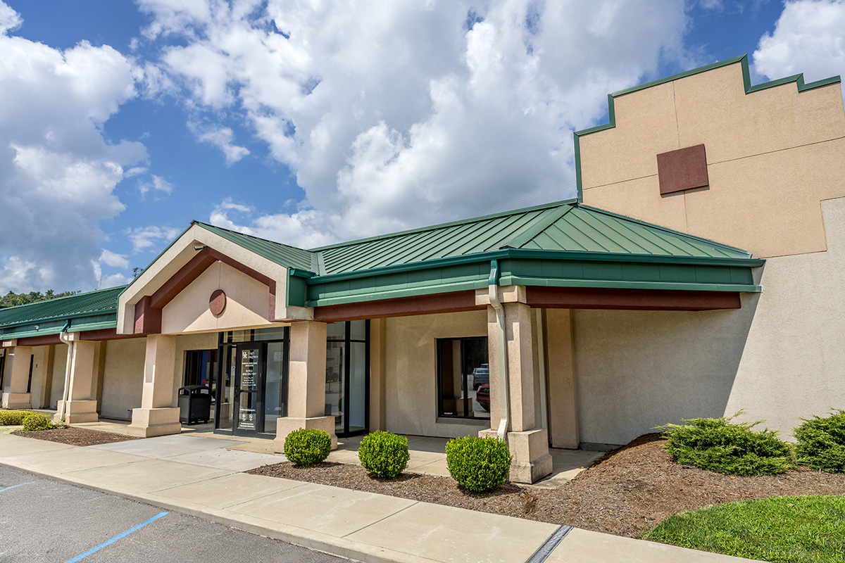 Exterior of Central Avenue Endocrinology